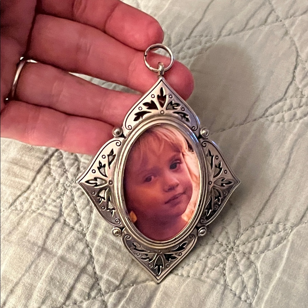 BRIGHTON Ornate Silver Hanging Photo Frame Pendant / Ornament